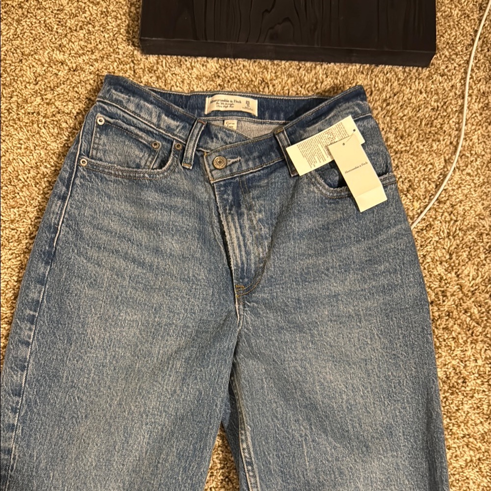 The 90s Straight Ultra High Rise Jean Curve Love